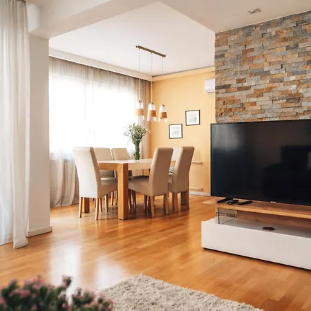 Crown Three Bedroom *