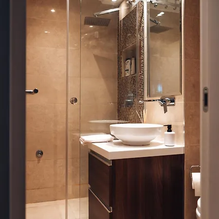 Crown Three Bedroom * בלגרד