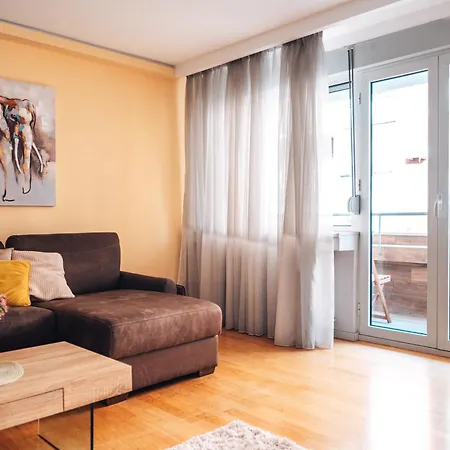 Crown Three Bedroom * Belgrado