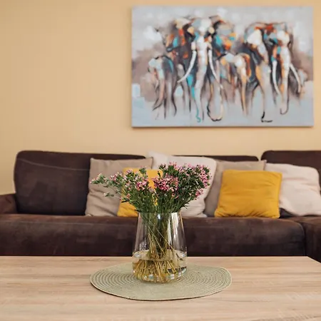 Crown Three Bedroom Appartement Belgrado